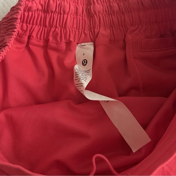 Lululemon Hotty Hot High-Rise Lined Short 4" - Glaze Pink SZ 6 - Picture 2 of 6